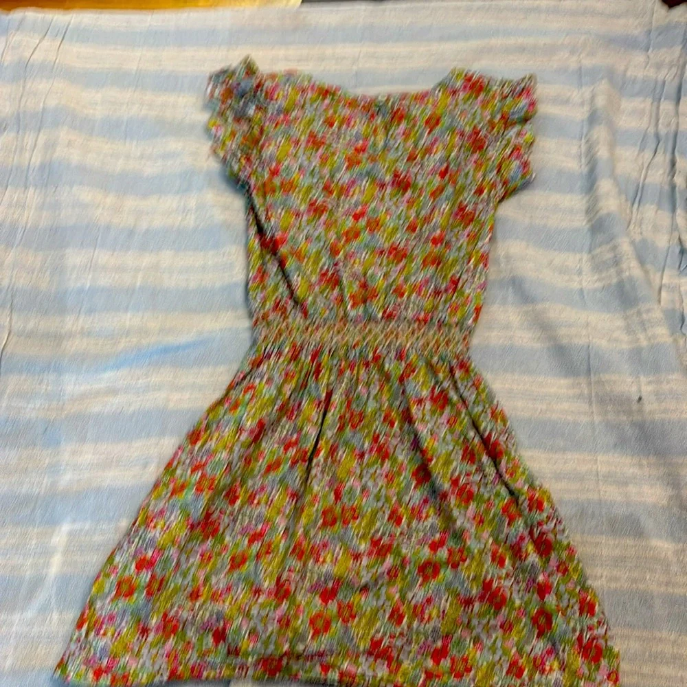 Liberty London for Peek Size L (8) Girls Dress in aStrawberry Fields pattern. - Picture 4 of 5